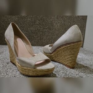 Shoe Dazzle Beige Wedge Heels